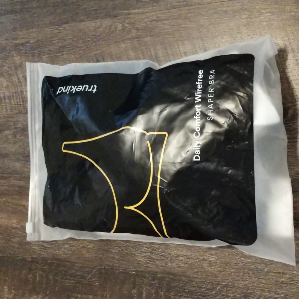 New  Truekind women's wireless bra, size 4 XL, brand new never used